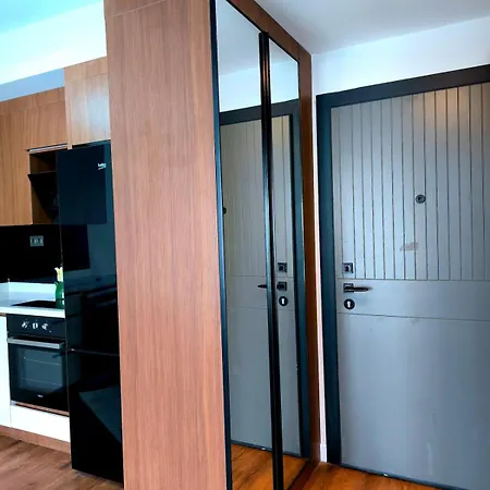 Havalimanina 5 Km Lueks Daire Apartment Antalya